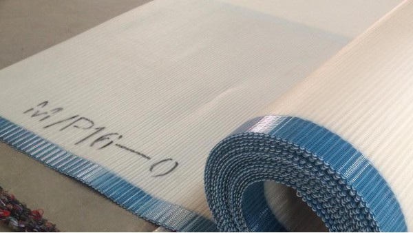 带式压滤机滤布打滑泥饼含固率低是怎么回事？厂家直供【旭瑞网业】